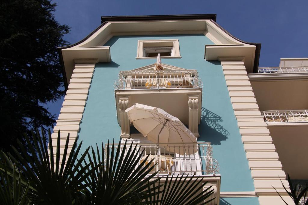 Villa Bavaria Мерано Экстерьер фото
